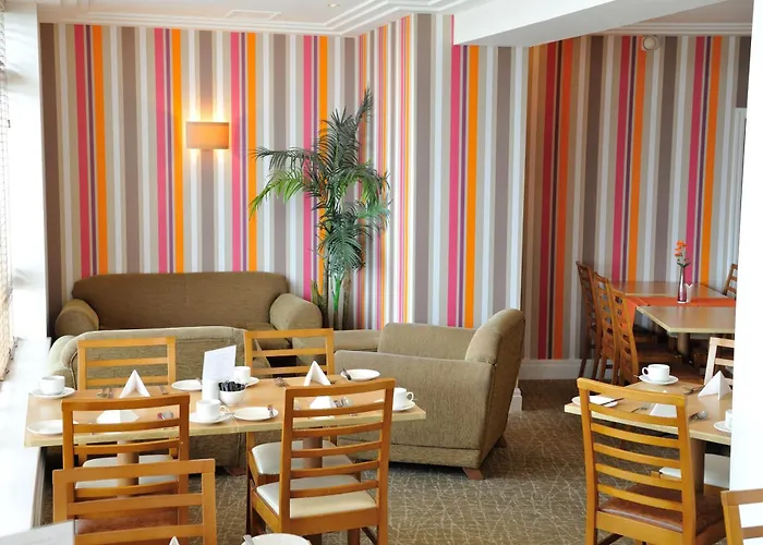 CarouselAirport Hotel